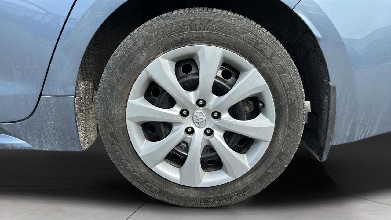 2022 Toyota Corolla LE CVT Photo