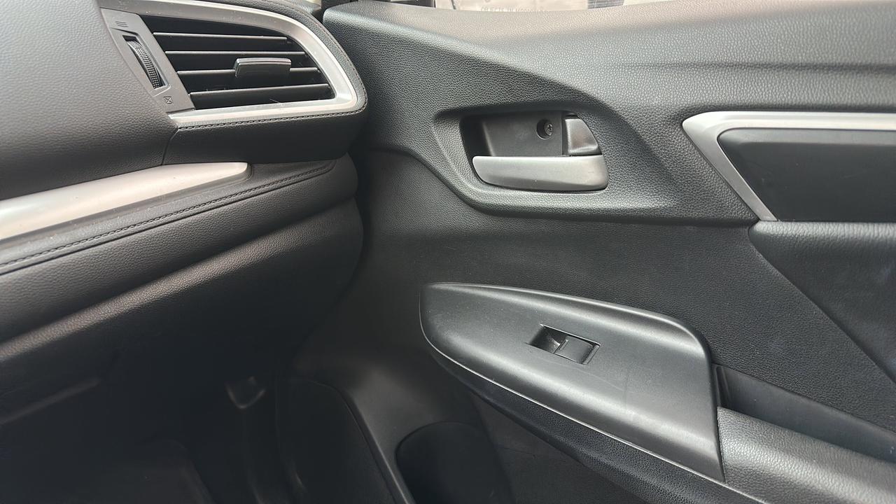 2016 Honda Fit w/Navigation Photo