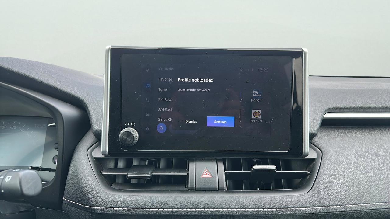 2023 Toyota RAV4 LE AWD Photo