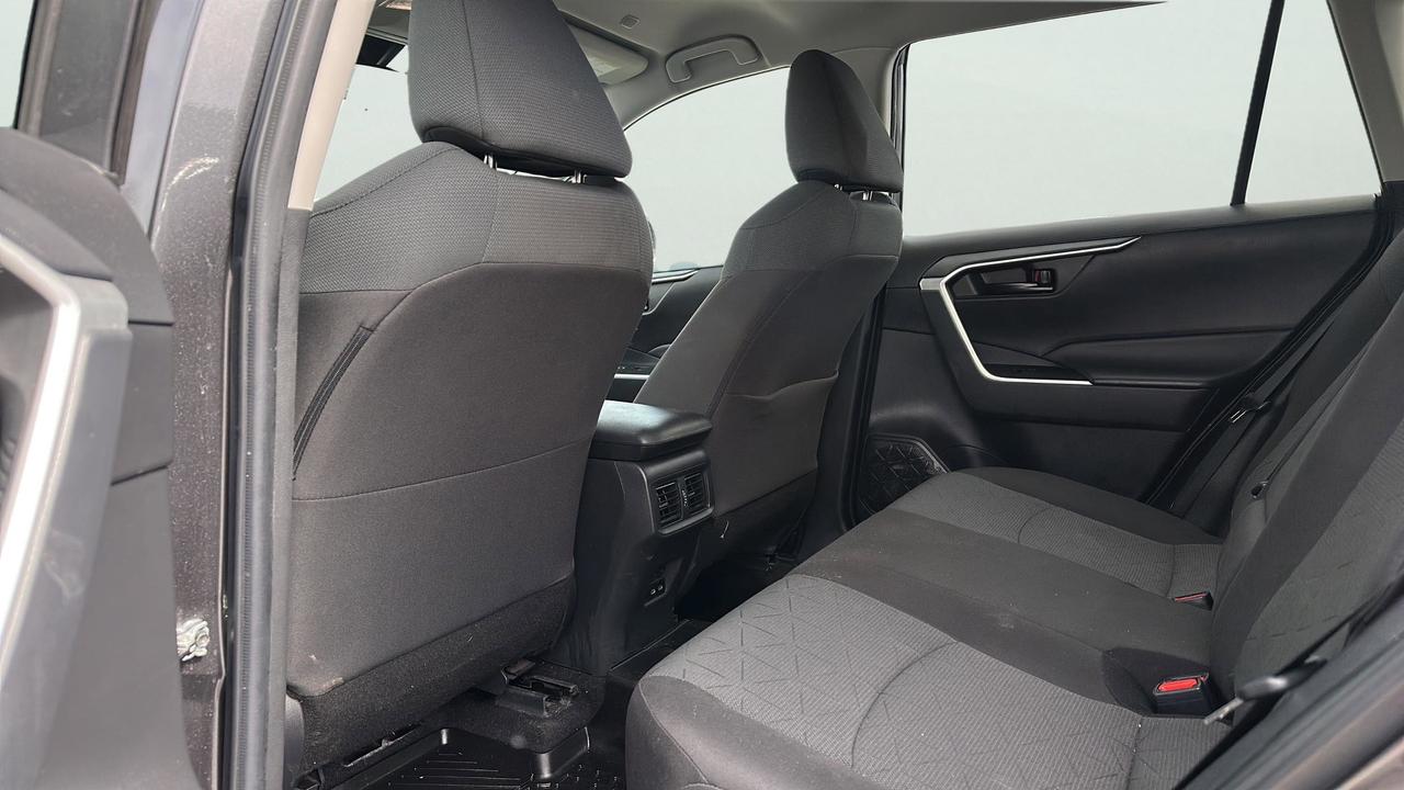 2023 Toyota RAV4 LE AWD Photo