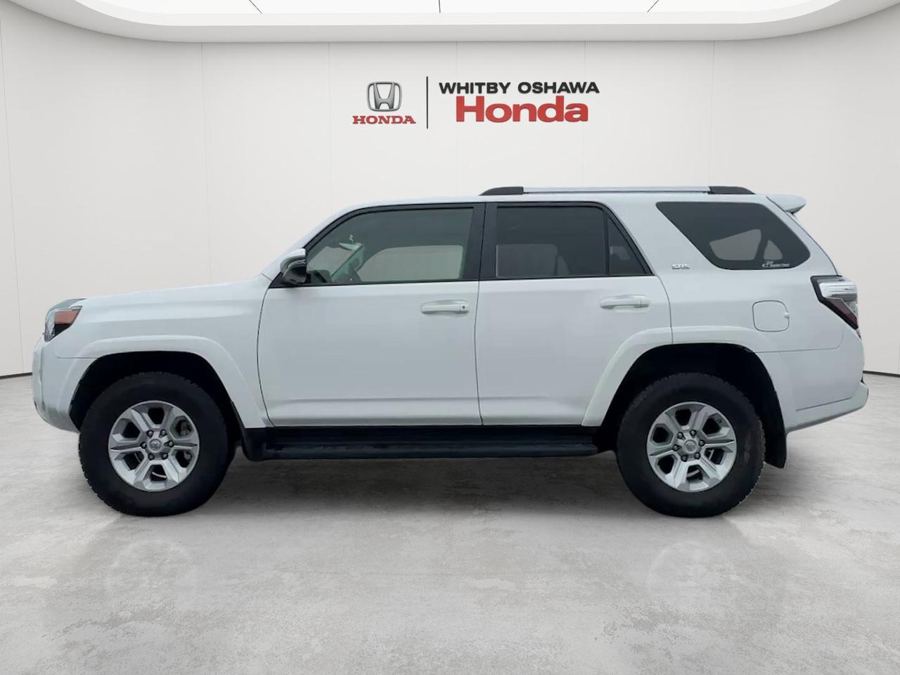 2020 Toyota 4Runner SR5 Photo