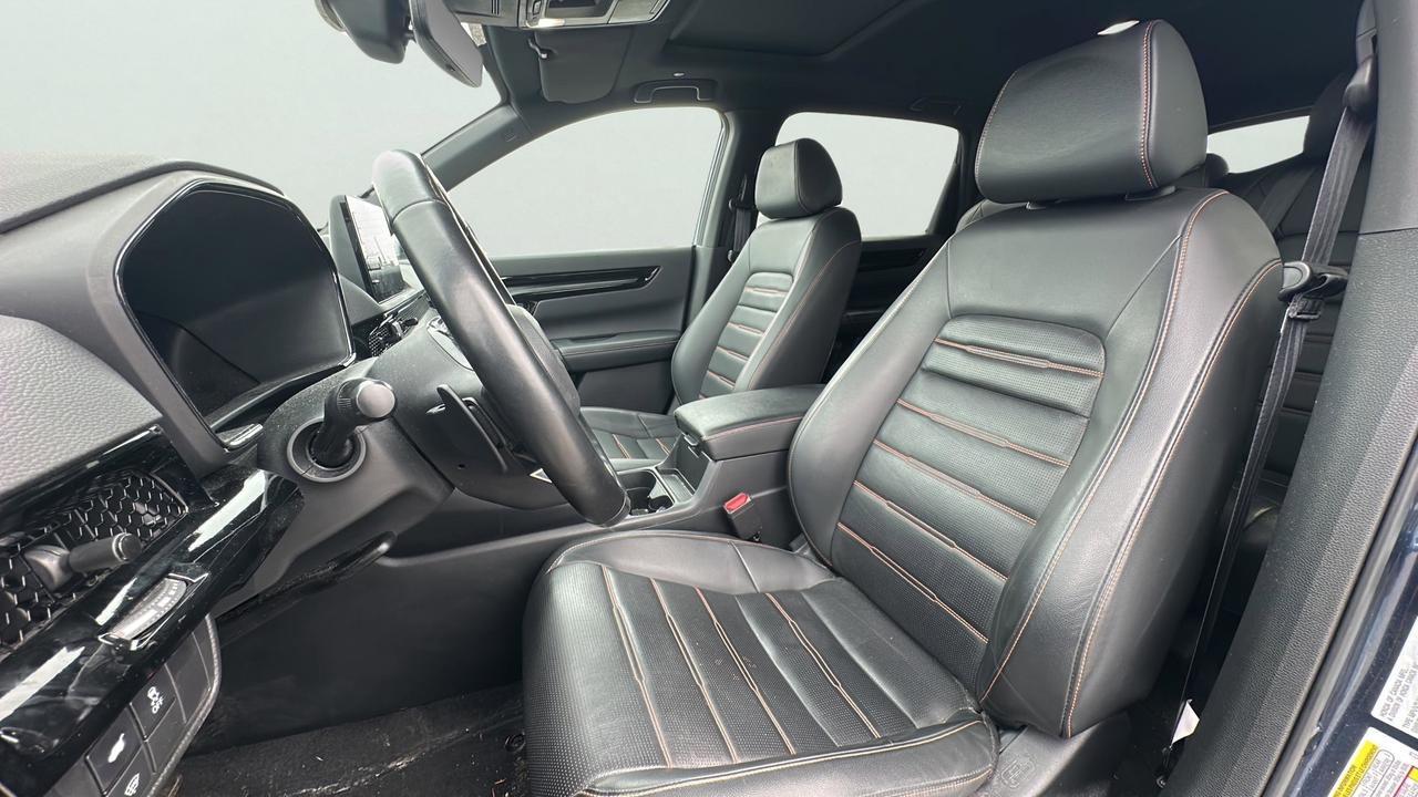 2023 Honda CR-V Hybrid Touring AWD Photo