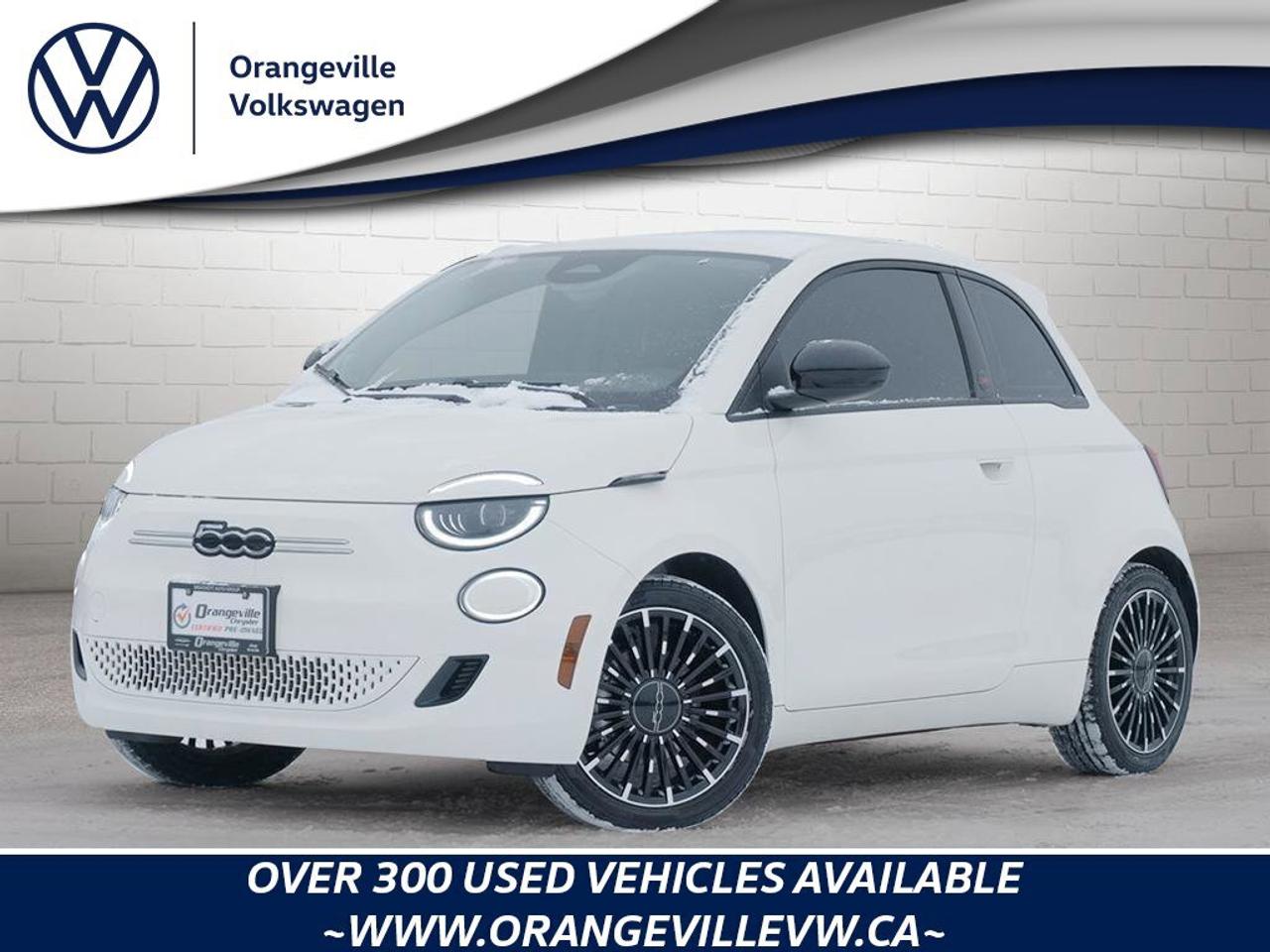 2025 Fiat 500E  Photo