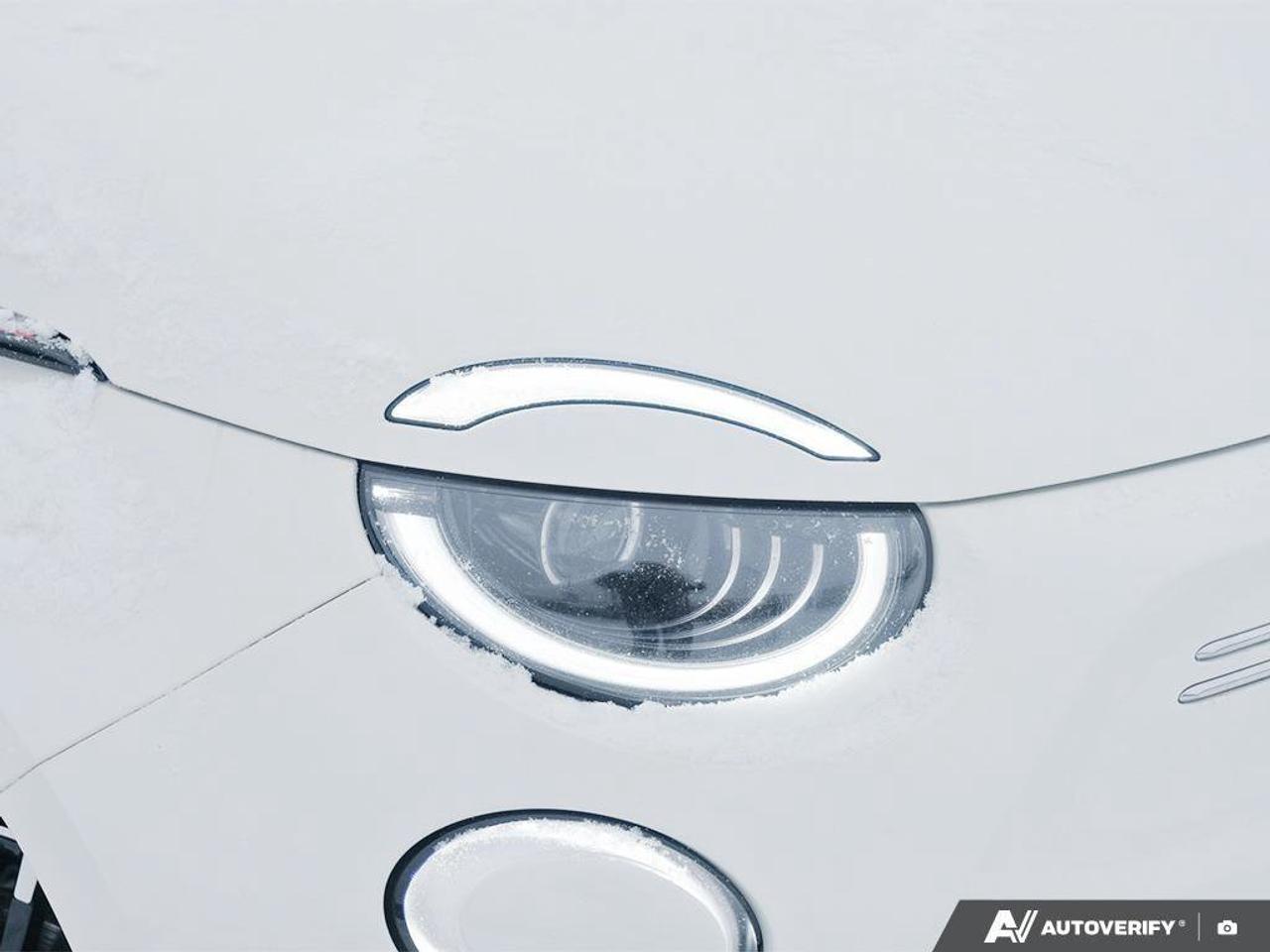 2025 Fiat 500E  Photo