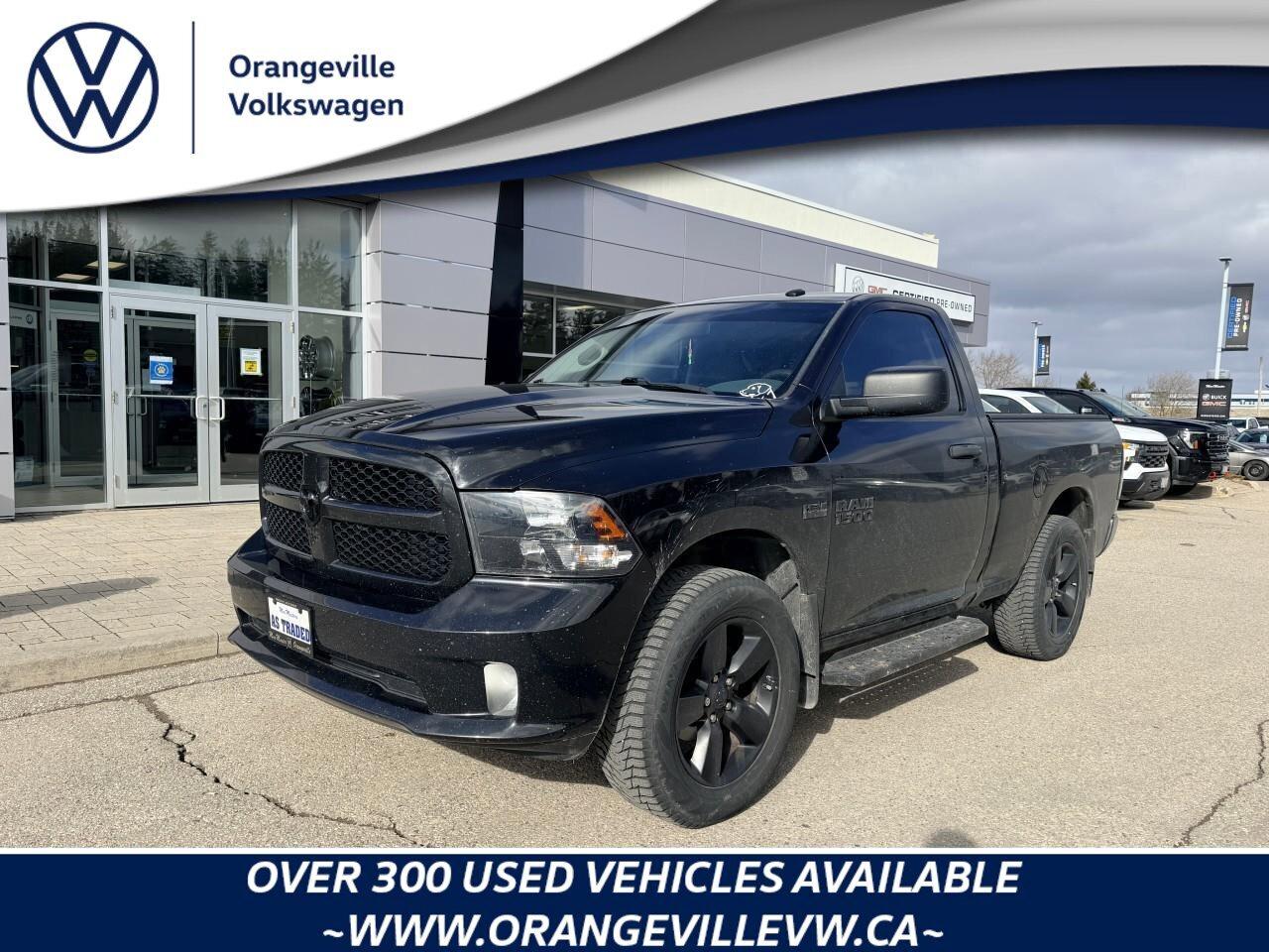 2016 RAM 1500 ExpressST, REGULAR CAB, 5.7L V8, 4X4, ALLOYS, CLOT Photo0