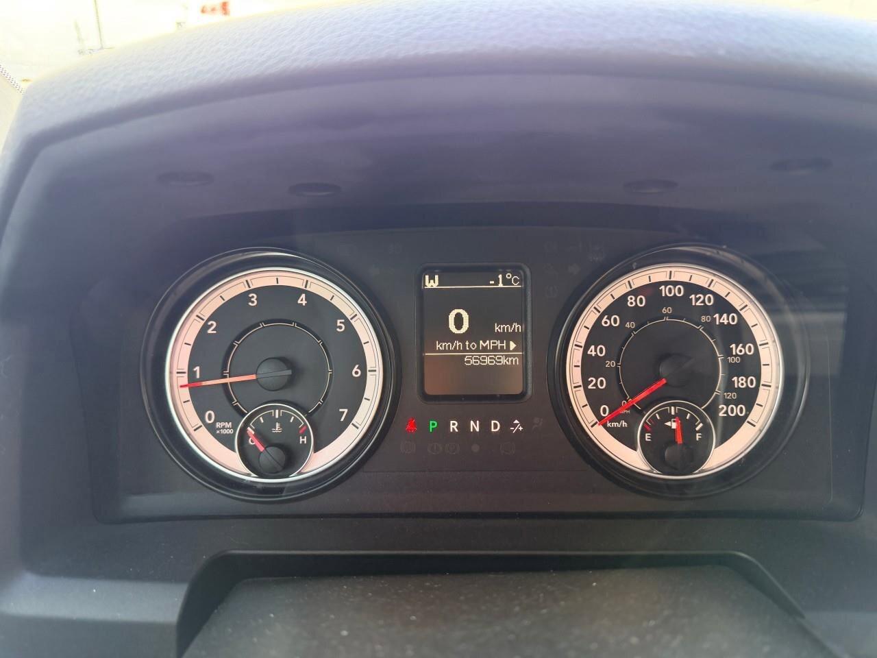 2016 RAM 1500 ExpressST, REGULAR CAB, 5.7L V8, 4X4, ALLOYS, CLOT Photo