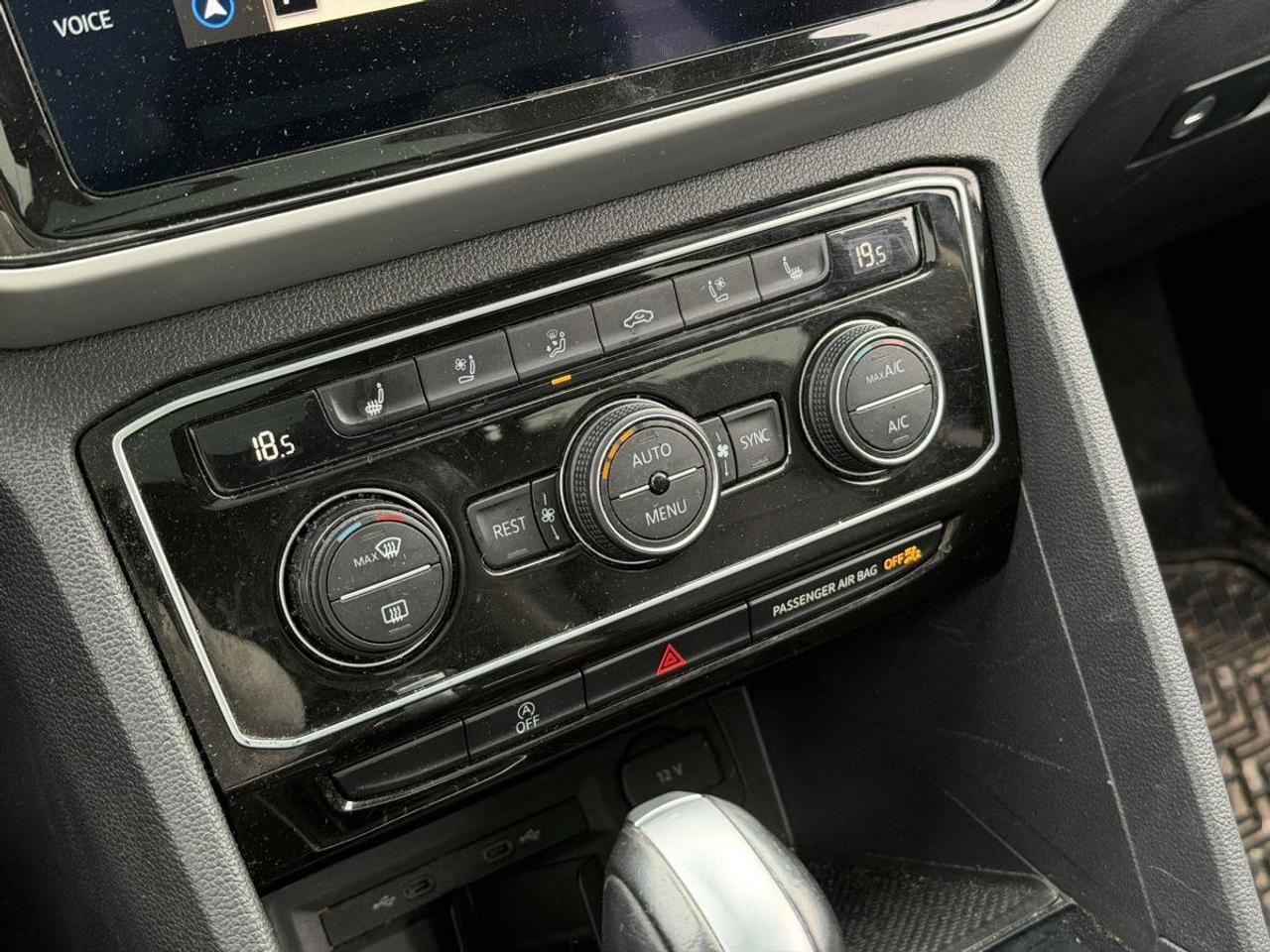 2022 Volkswagen Atlas  Photo