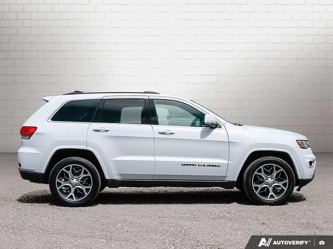 2018 Jeep Grand Cherokee STERLING EDITION, 3.6L V6, 4X4, ALLOYS, LEATHER, CERTIFIED AS-TRADED! Photo