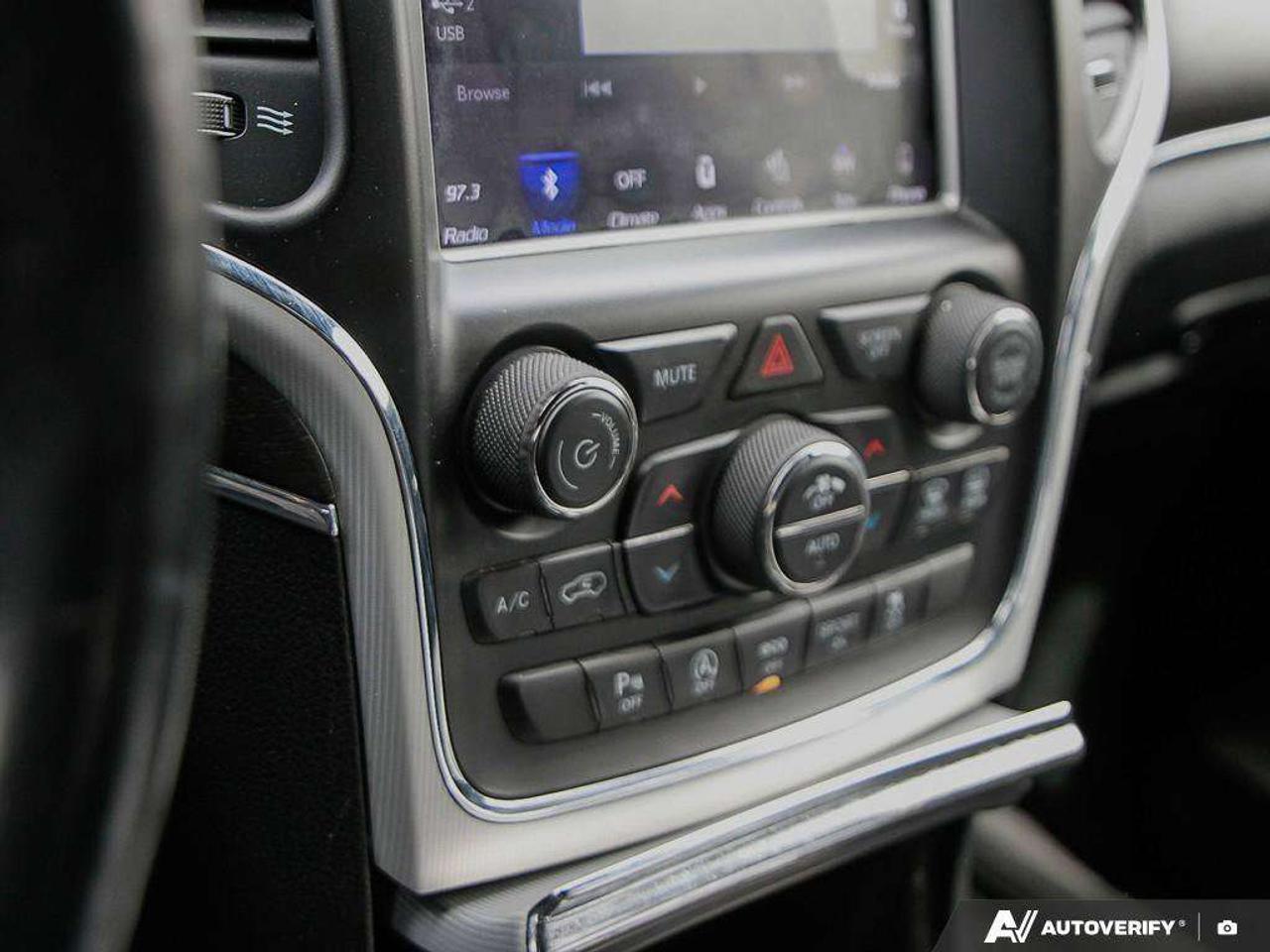 2018 Jeep Grand Cherokee STERLING EDITION, 3.6L V6, 4X4, ALLOYS, LEATHER, CERTIFIED AS-TRADED! Photo
