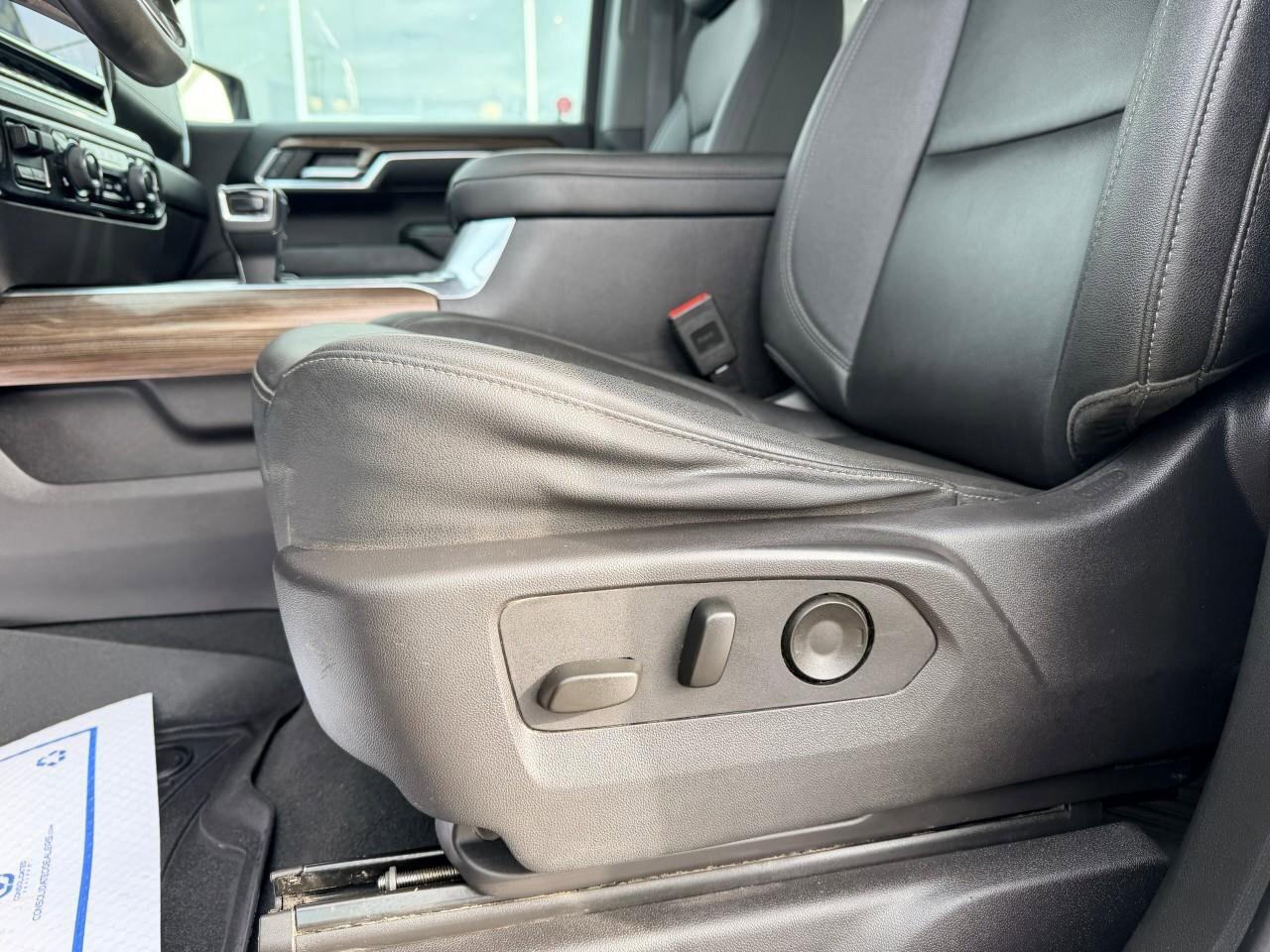 2024 Chevrolet Silverado 1500 RSTRST, 5.3L V8, 4X4, ALLOYS, LEATHER, CERTIFIED P Photo