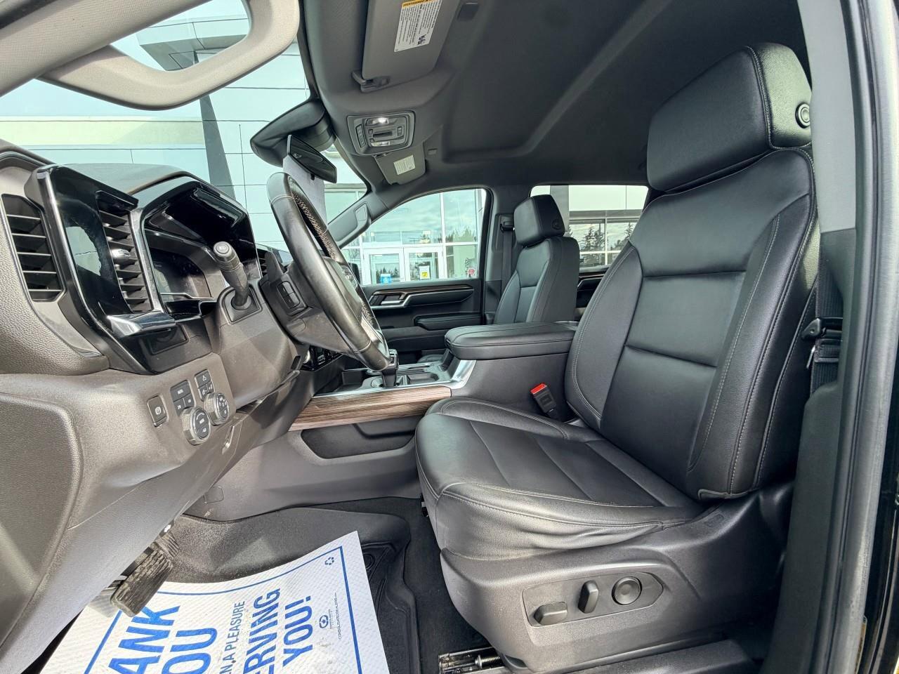 2024 Chevrolet Silverado 1500 RSTRST, 5.3L V8, 4X4, ALLOYS, LEATHER, CERTIFIED P Photo