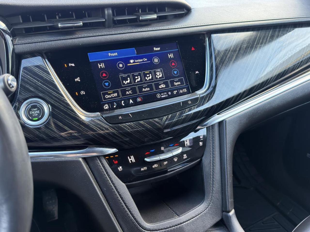 2023 Cadillac XT6  Photo