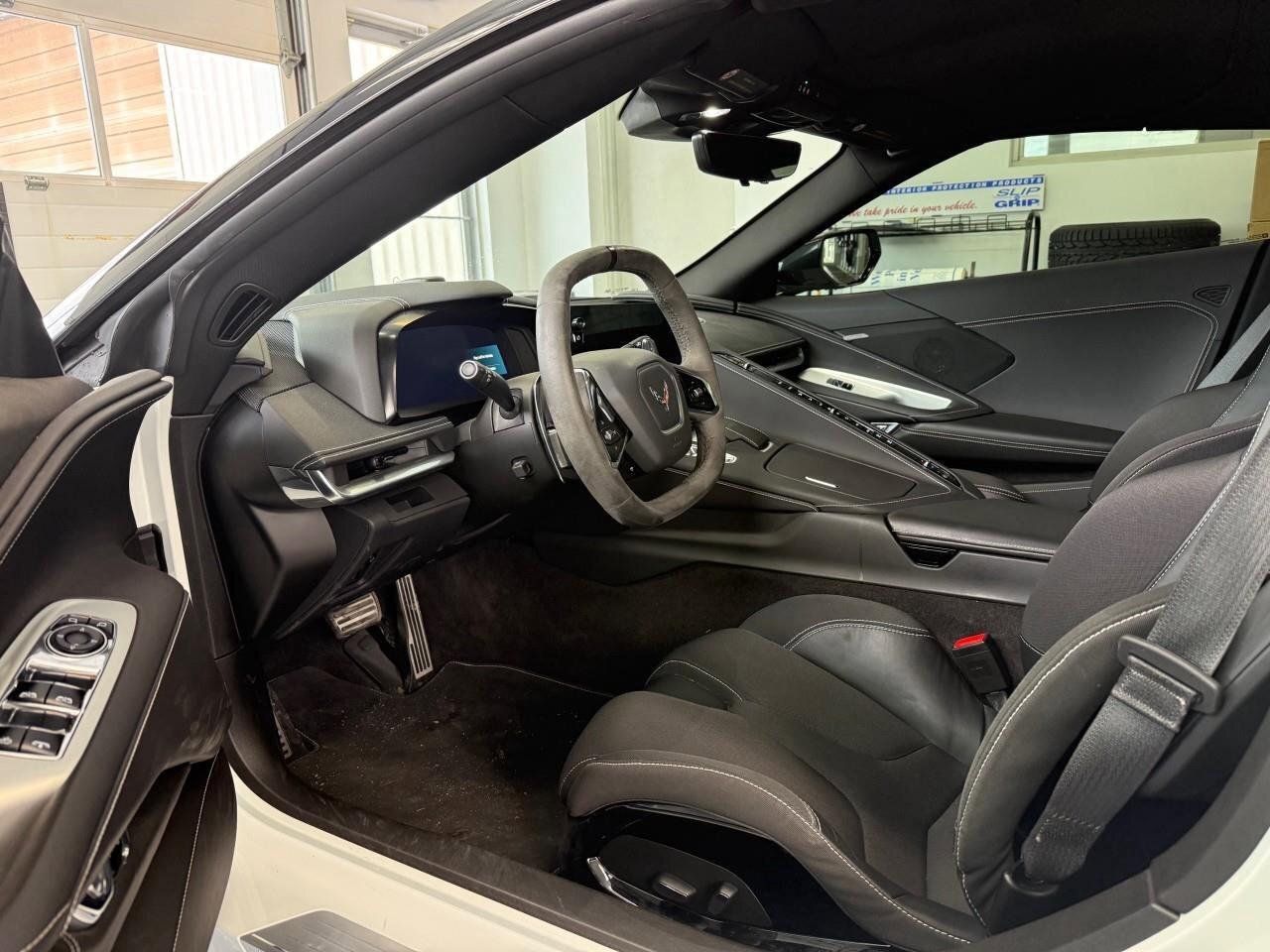 2023 Chevrolet Corvette 1LT   CONVERTIBLE. Photo