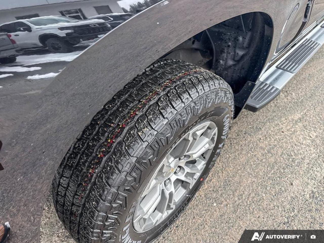 2024 Chevrolet Silverado 1500 LT   SPRAY IN BEDLINER, ALL WEATHER MATS, RUNNING Photo