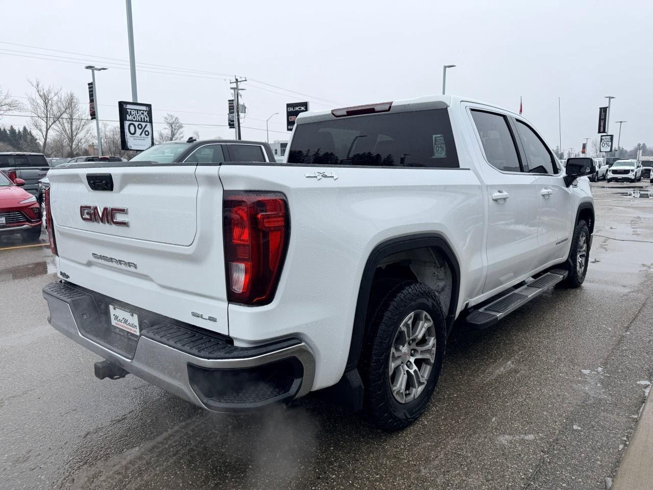 2022 GMC Sierra 1500 SLESLE, 5.3L V8, 4X4, ALLOYS, CLOTH, 1-OWNER, CERT Photo