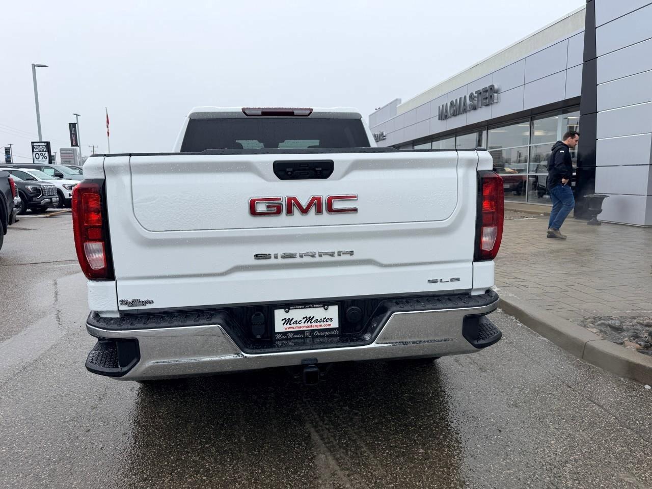 2022 GMC Sierra 1500 SLESLE, 5.3L V8, 4X4, ALLOYS, CLOTH, 1-OWNER, CERT Photo