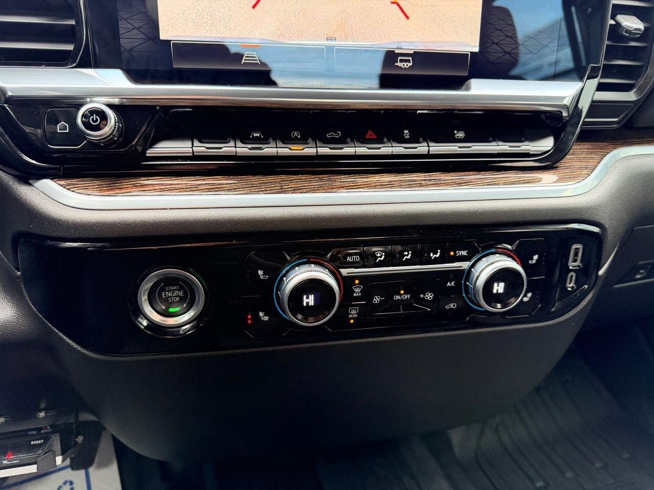 2022 GMC Sierra 1500 SLESLE, 5.3L V8, 4X4, ALLOYS, CLOTH, 1-OWNER, CERT Photo