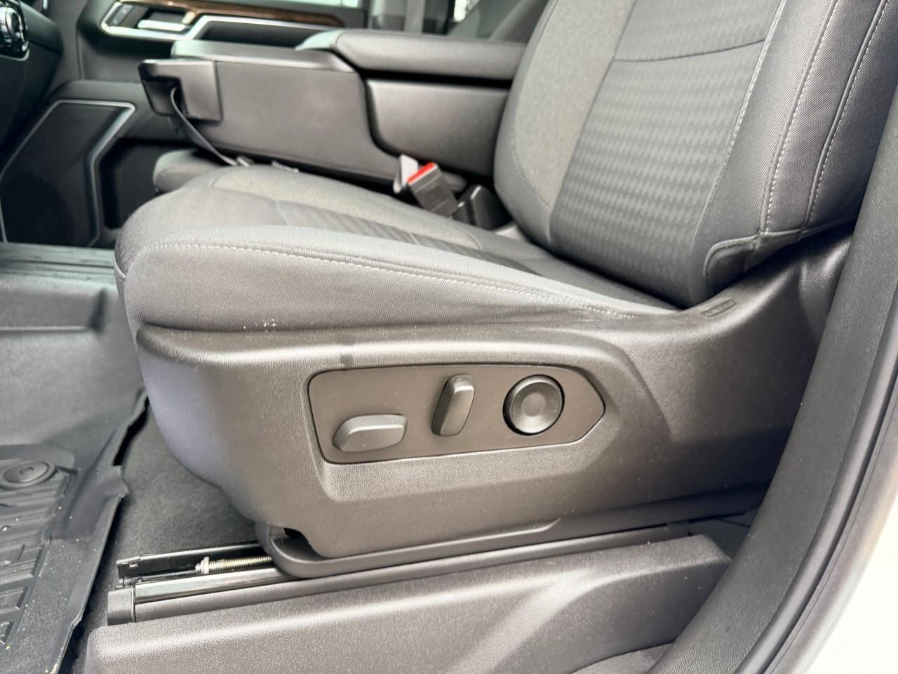 2022 GMC Sierra 1500 SLESLE, 5.3L V8, 4X4, ALLOYS, CLOTH, 1-OWNER, CERT Photo