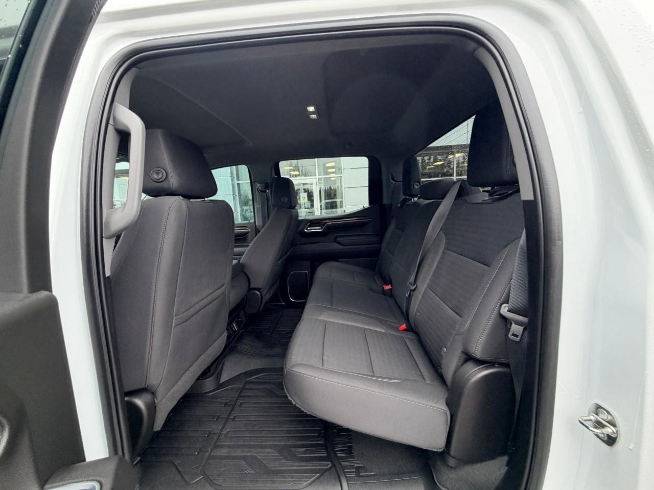 2022 GMC Sierra 1500 SLESLE, 5.3L V8, 4X4, ALLOYS, CLOTH, 1-OWNER, CERT Photo