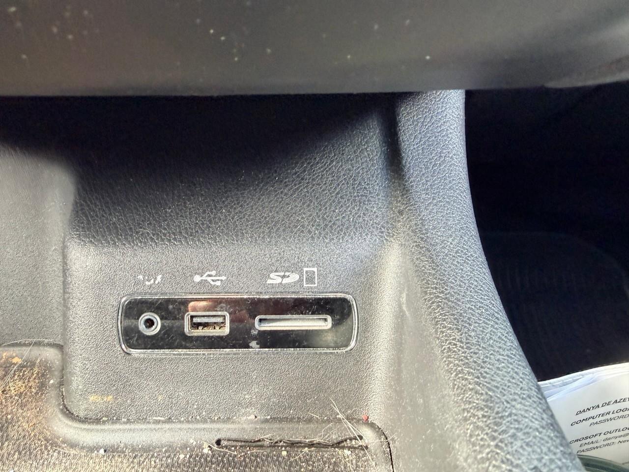 2016 Dodge Durango LimitedLIMITED, 3.6L V6, 4X4, ALLOYS, LEATHER, 6-P Photo