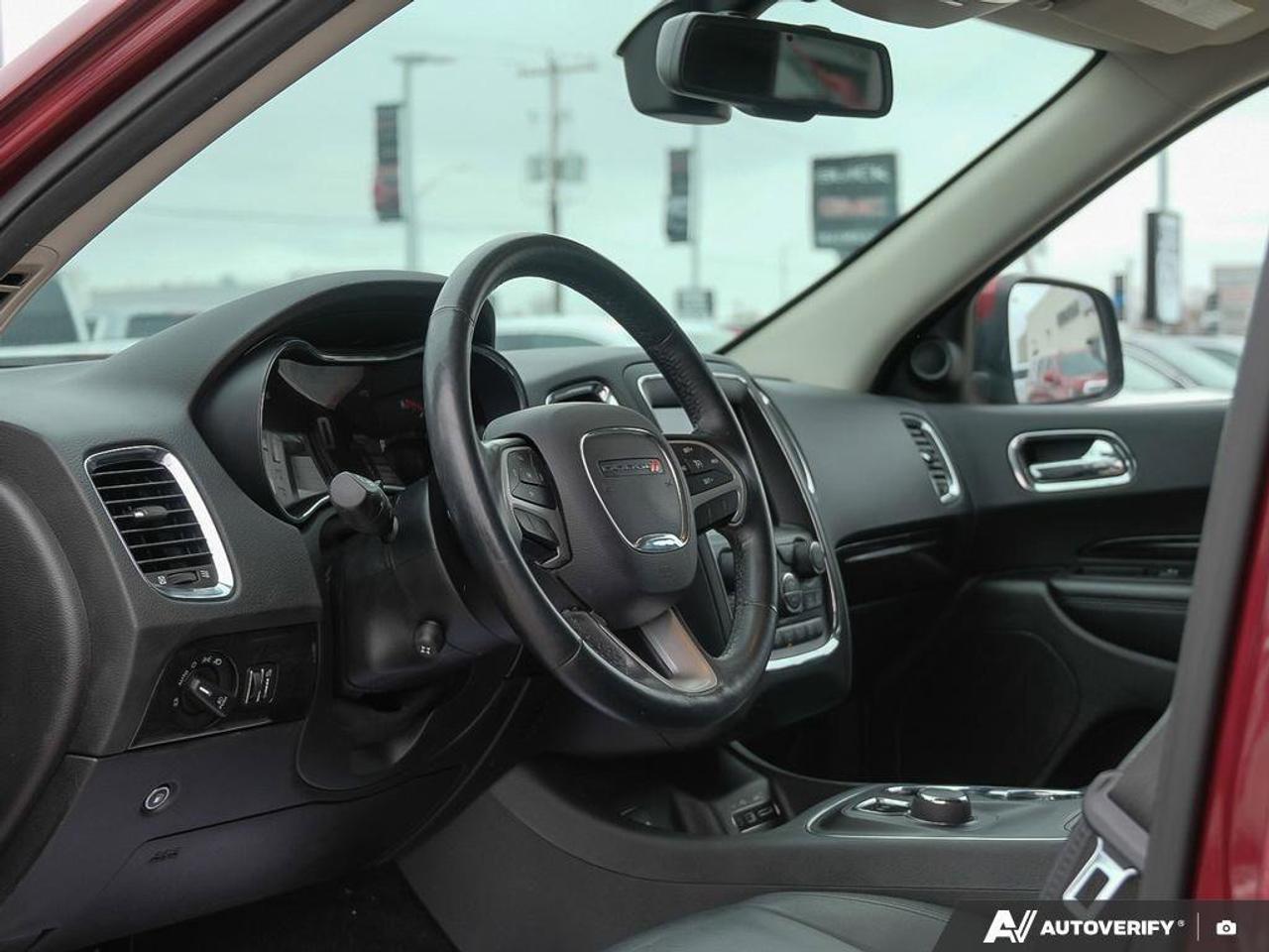 2016 Dodge Durango LimitedLIMITED, 3.6L V6, 4X4, ALLOYS, LEATHER, 6-P Photo