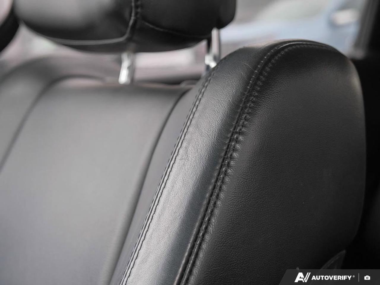 2016 Dodge Durango LimitedLIMITED, 3.6L V6, 4X4, ALLOYS, LEATHER, 6-P Photo