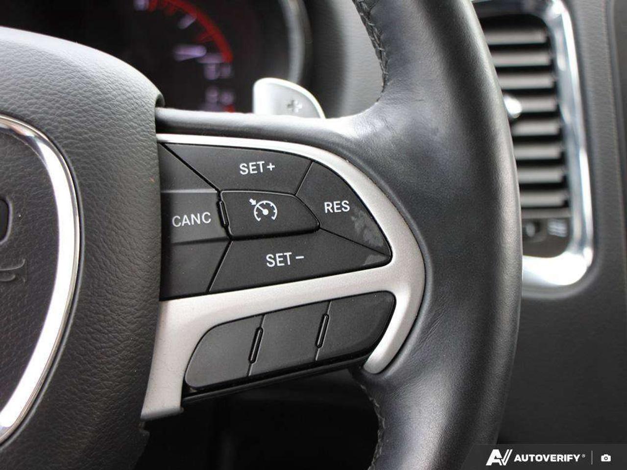 2016 Dodge Durango LIMITED, 3.6L V6, 4X4, ALLOYS, LEATHER, 6-PASSENGER, CERTIFIED ASTRADED! Photo