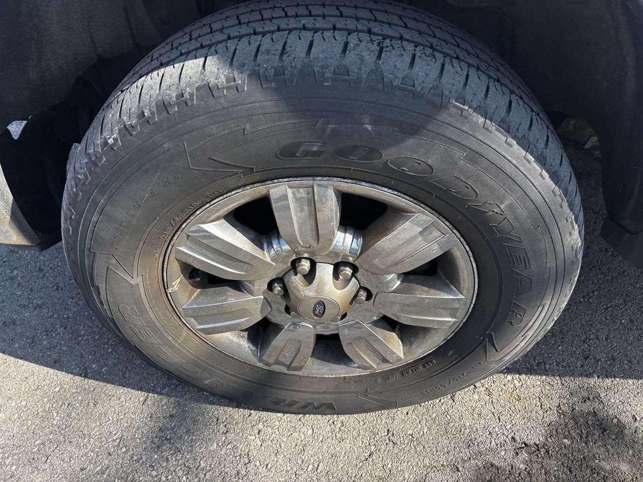 2013 Ford F-150 XLT, EXT. CAB. 4X4, Chrome Wheels, Photo