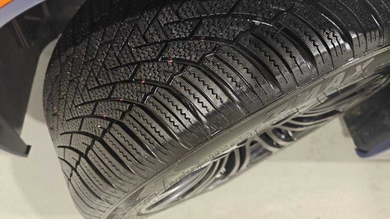 2010 BMW 335 i xDrive 4dr All-Wheel Drive Sedan Photo