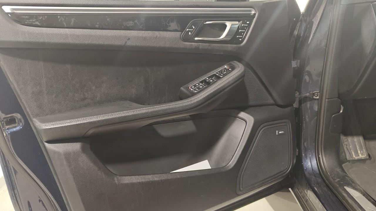 2018 Porsche Macan S 4dr All-Wheel Drive Photo