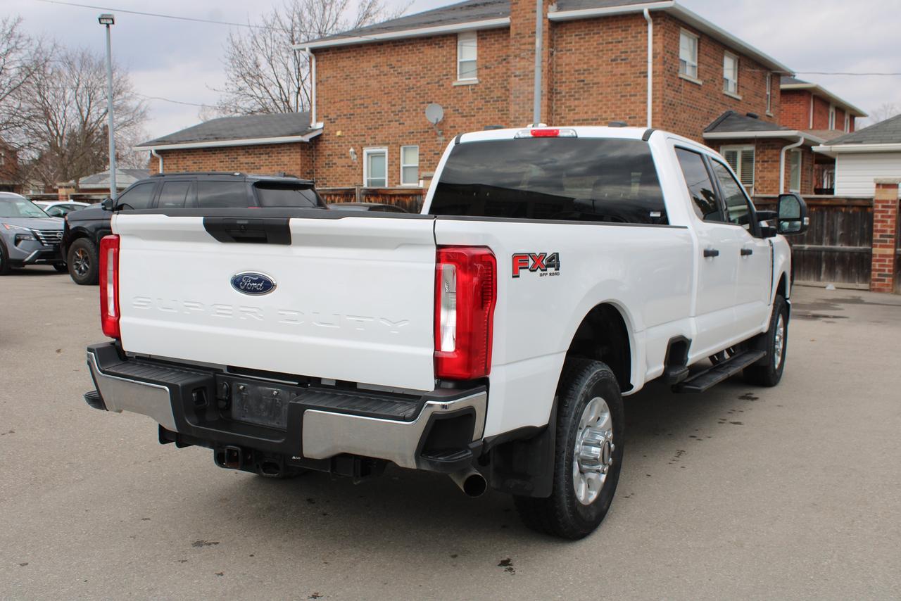 2024 Ford SUPER DUTY F-250 SRW XLT Photo