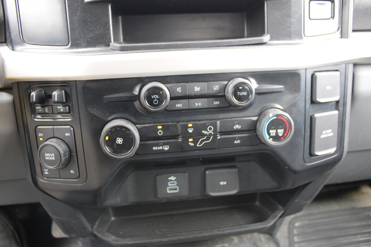 2024 Ford SUPER DUTY F-250 SRW XLT Photo