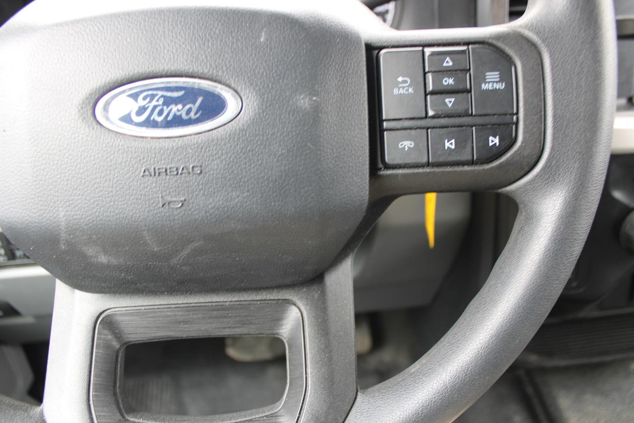 2024 Ford SUPER DUTY F-250 SRW XLT Photo