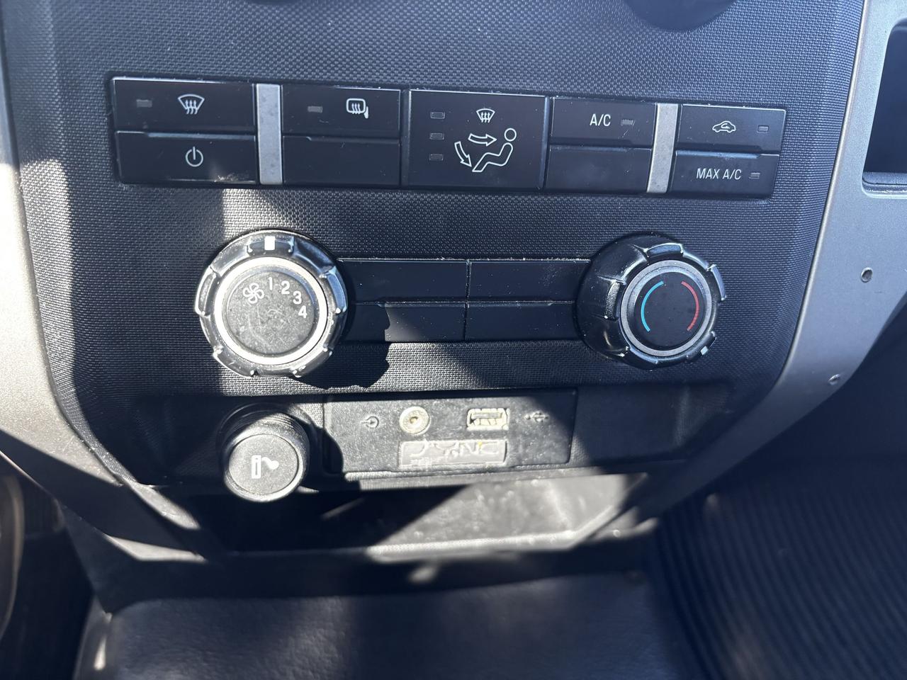 13777558