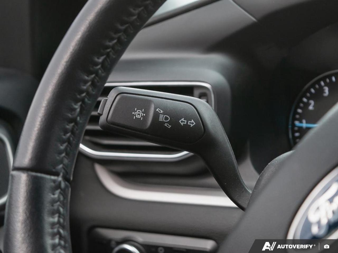 2023 Ford Explorer XLT Photo