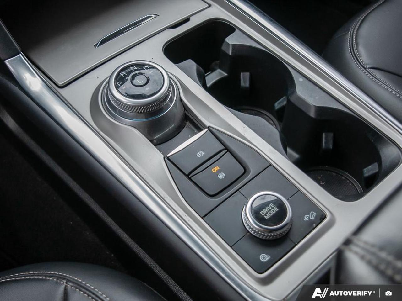 2023 Ford Explorer XLT Photo