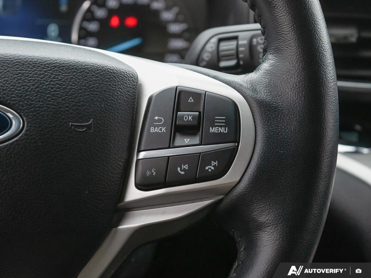 2023 Ford Explorer XLT Photo