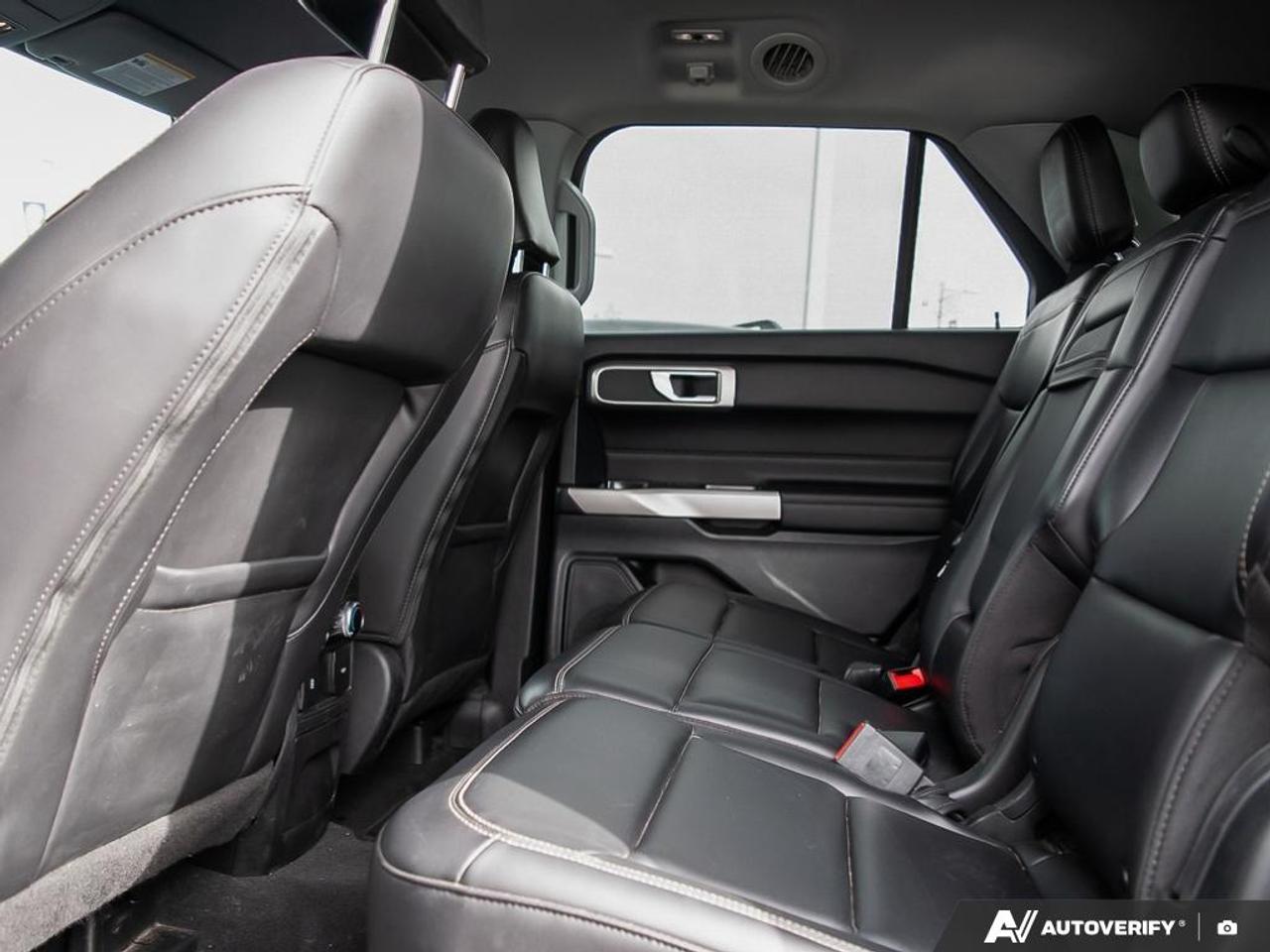 2023 Ford Explorer XLT Photo