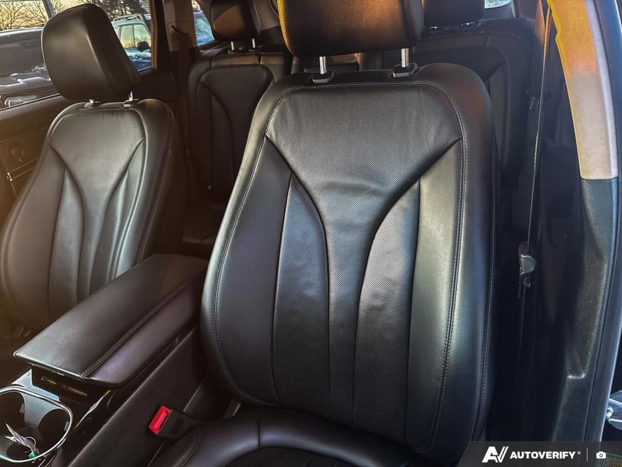 2023 Lincoln Nautilus Reserve 200A | DEMO | MONOCHROME | CARGO PKG | ROOF RACK Photo