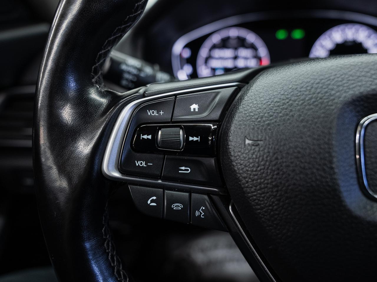 2020 Honda Accord TOURING | Nav | Sunroof | BSM | ACC | CarPlay