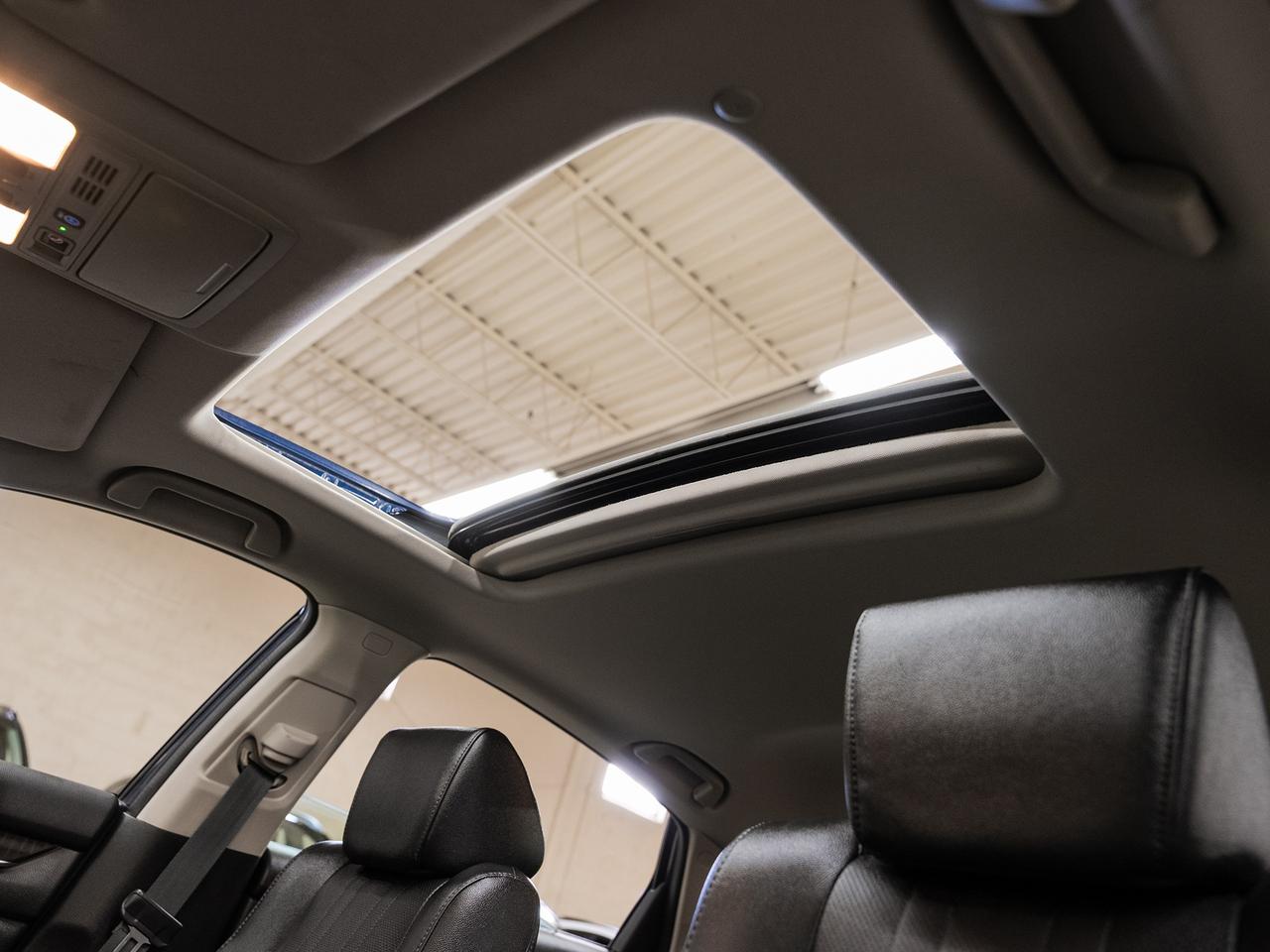 2020 Honda Accord TOURING | Nav | Sunroof | BSM | ACC | CarPlay Photo