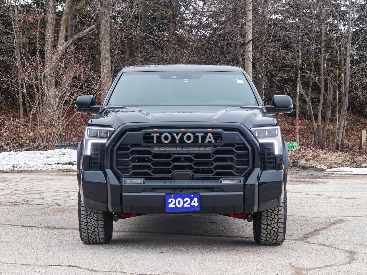 2024 Toyota Tundra LIMITED HYBRID Photo4