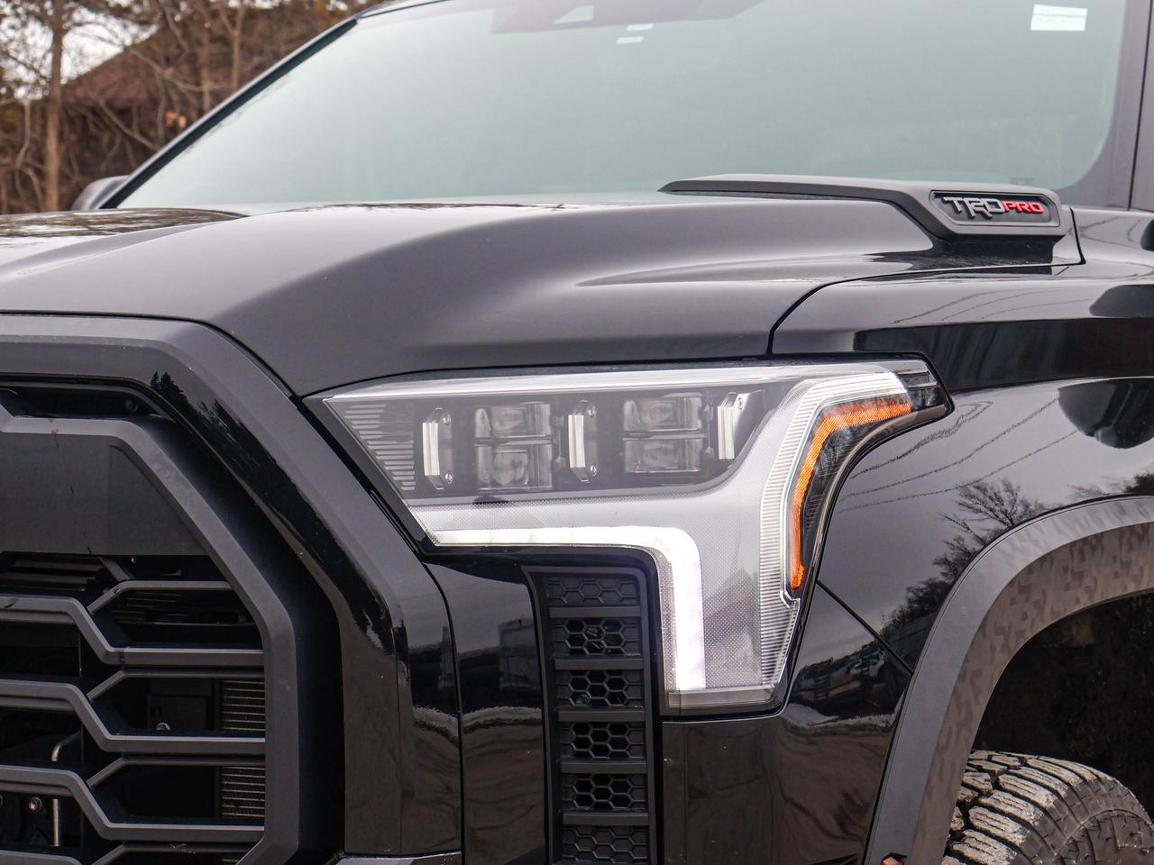 2024 Toyota Tundra LIMITED HYBRID Photo