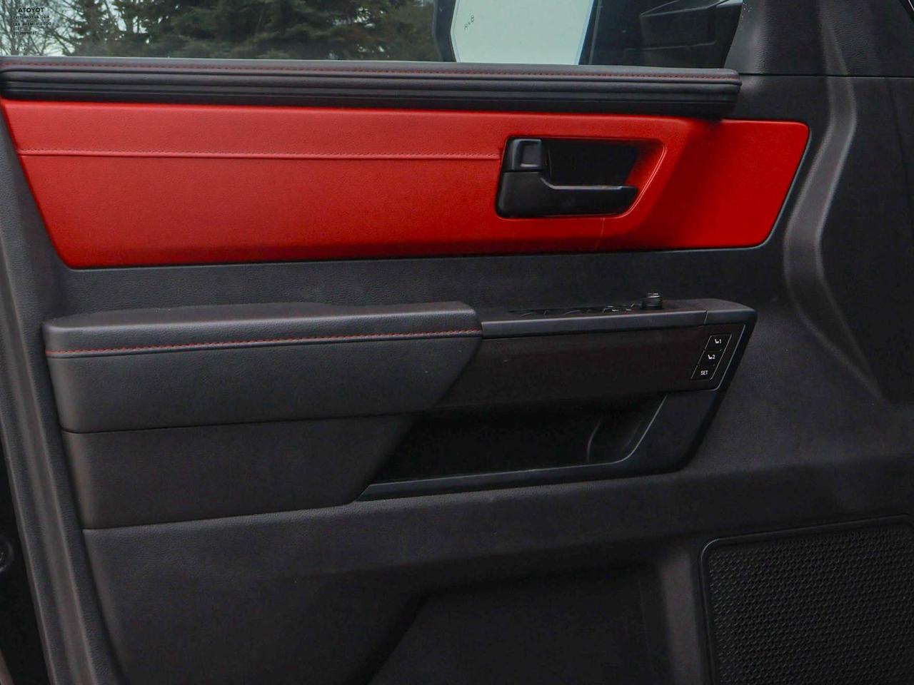 2024 Toyota Tundra LIMITED HYBRID Photo