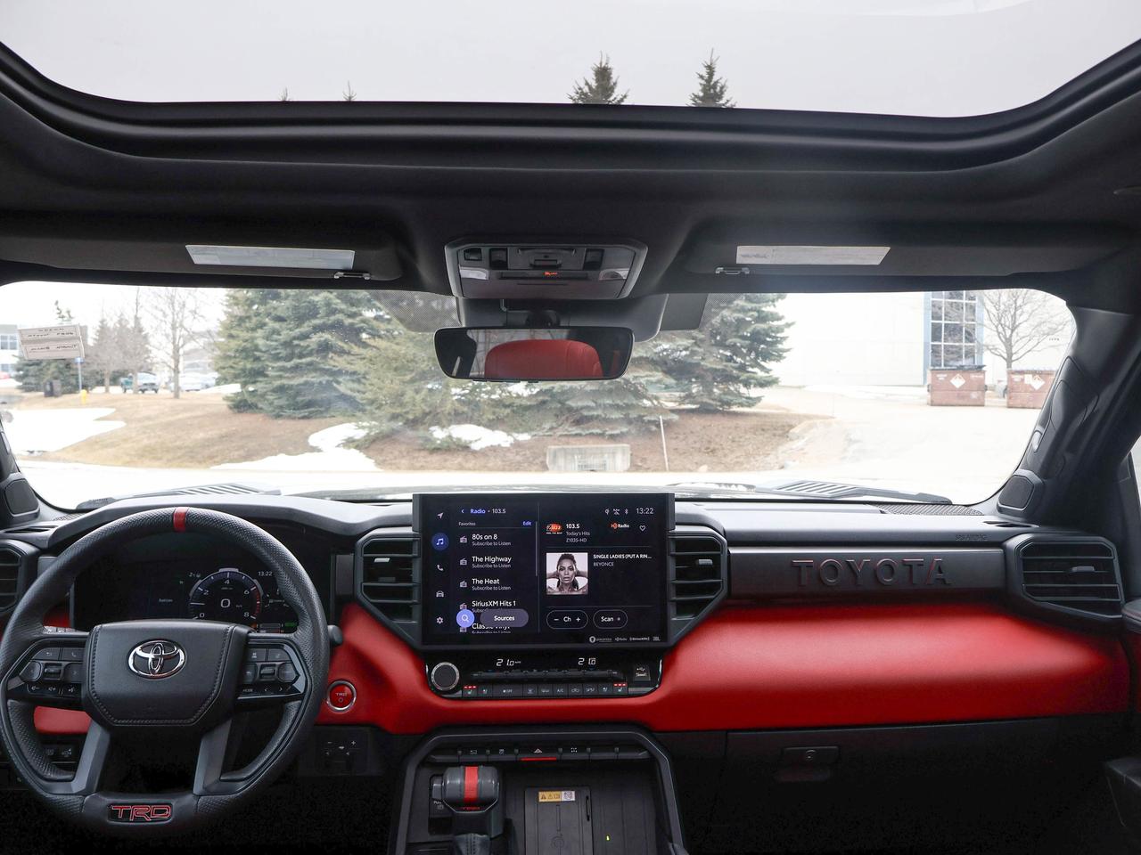 2024 Toyota Tundra LIMITED HYBRID Photo