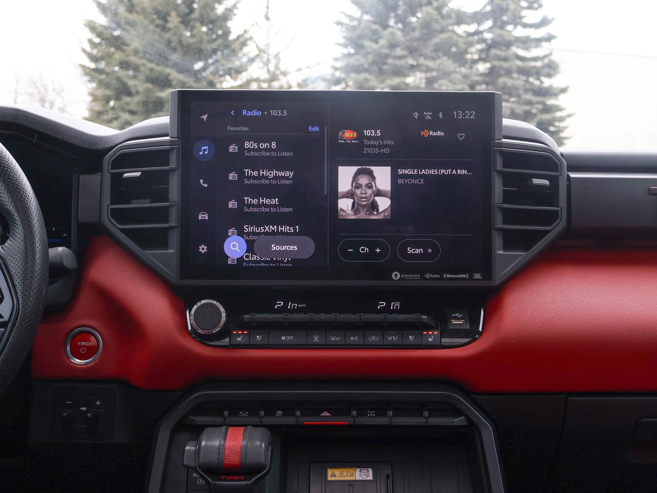 2024 Toyota Tundra LIMITED HYBRID Photo