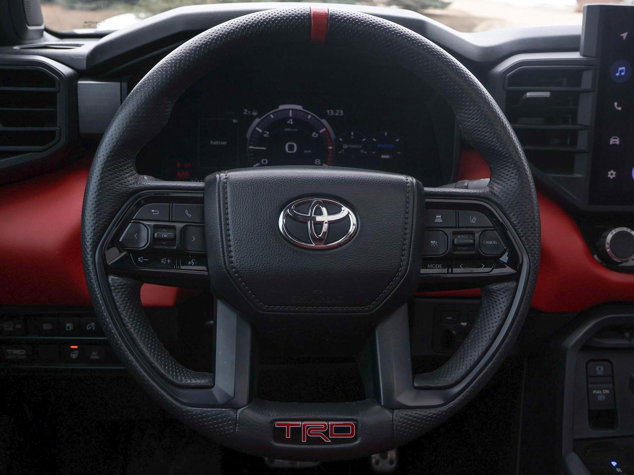 2024 Toyota Tundra LIMITED HYBRID Photo