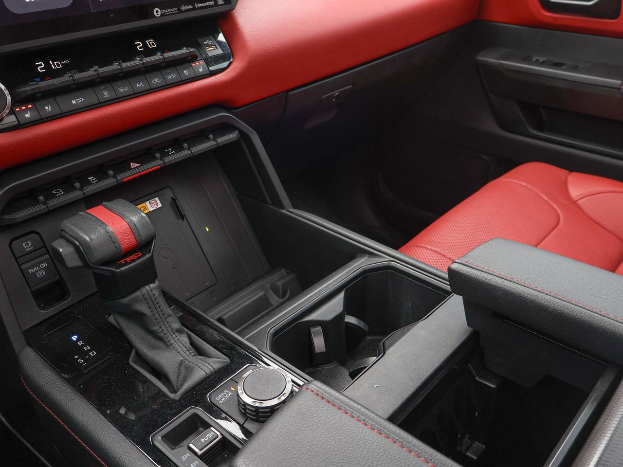 2024 Toyota Tundra LIMITED HYBRID Photo