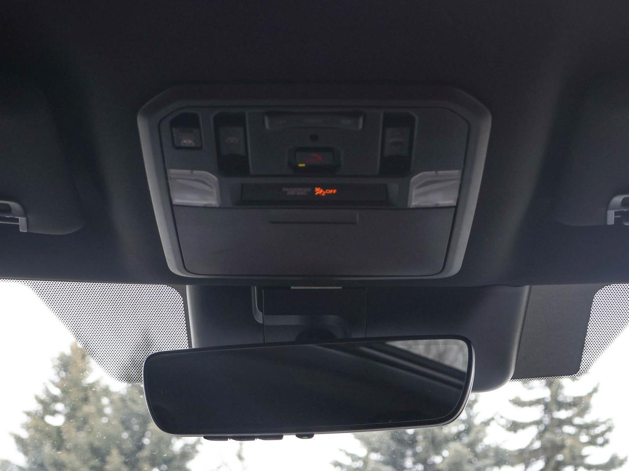 2024 Toyota Tundra LIMITED HYBRID Photo