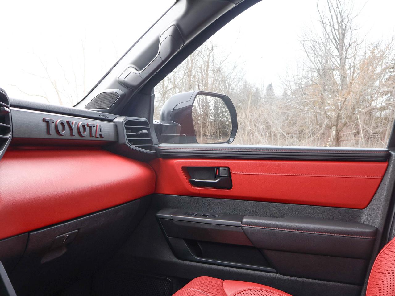 2024 Toyota Tundra LIMITED HYBRID Photo